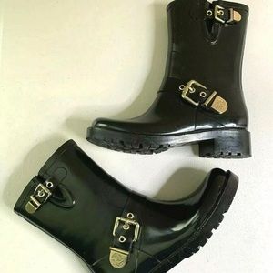 VINCE CAMUTO women’s boot size 8